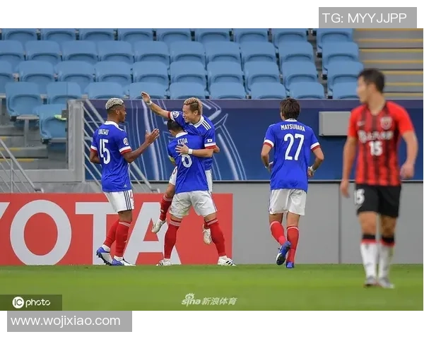 中央深岸水手迎战阿德莱德联全力争胜展现球队实力与风采 中央深岸水手迎战阿德莱德联全力争胜展现球队实力与风采