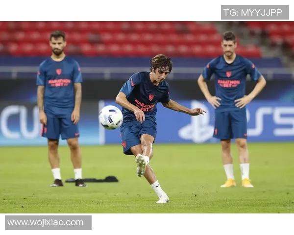 西超杯精彩回顾巴萨对阵塞维利亚的经典对决集锦分析