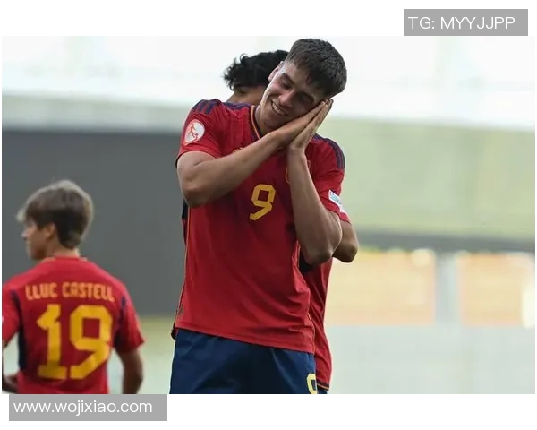 弗洛因德:乌比格能在拜仁生长,很快乐迈克参与U17世界杯 弗洛因德:乌比格能在拜仁生长,很快乐迈克参与U17世界杯